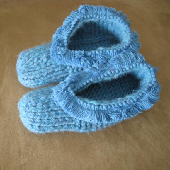 NEW Hand Made Knit Slippers Knitted Size 7-8 - Picture 1 of 8